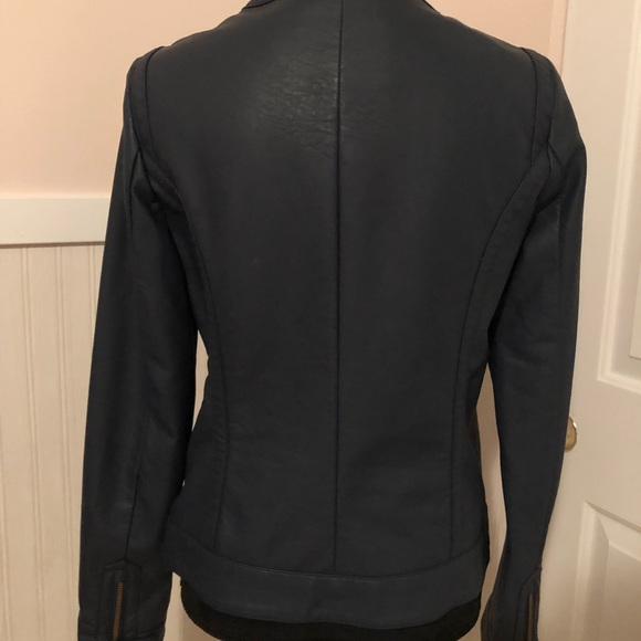 Jacket - Picture 3 of 3